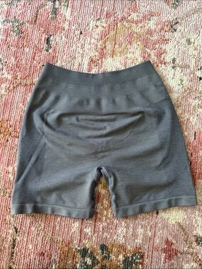 Alphalete Charcoal Seamless Athletic Bike Shorts